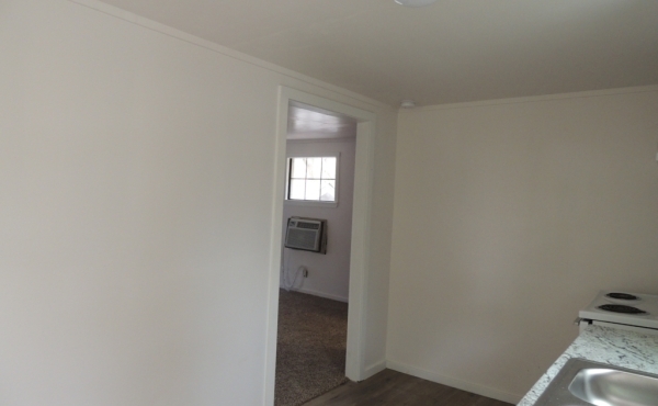 05 Entry into Kitchen 05 Entry into Kitchen