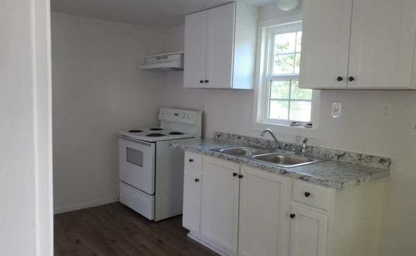 06 Entry into Kitchen 06 Entry into Kitchen